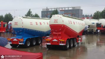 梁山粉粒運輸半掛車
