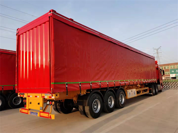 側(cè)簾半掛車