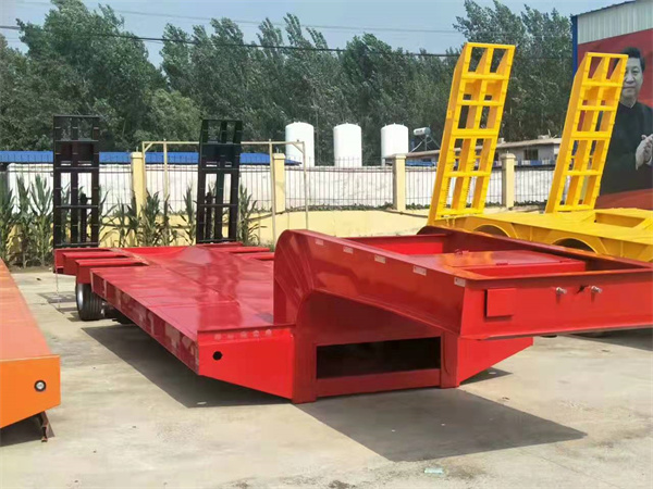 低平板半掛車(chē)廠